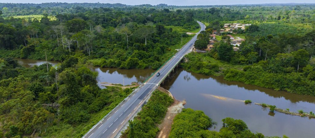 Route de la côtière (tronçon Fresco-Grand-Béréby) : une infrastructure qui désenclave la région balnéaire et portuaire du Sud-Ouest