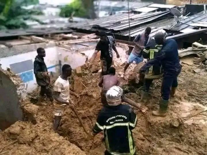 Pluies diluviennes à Abidjan: plus d&rsquo;une dizaine de morts à Attécoubé, selon les autorités