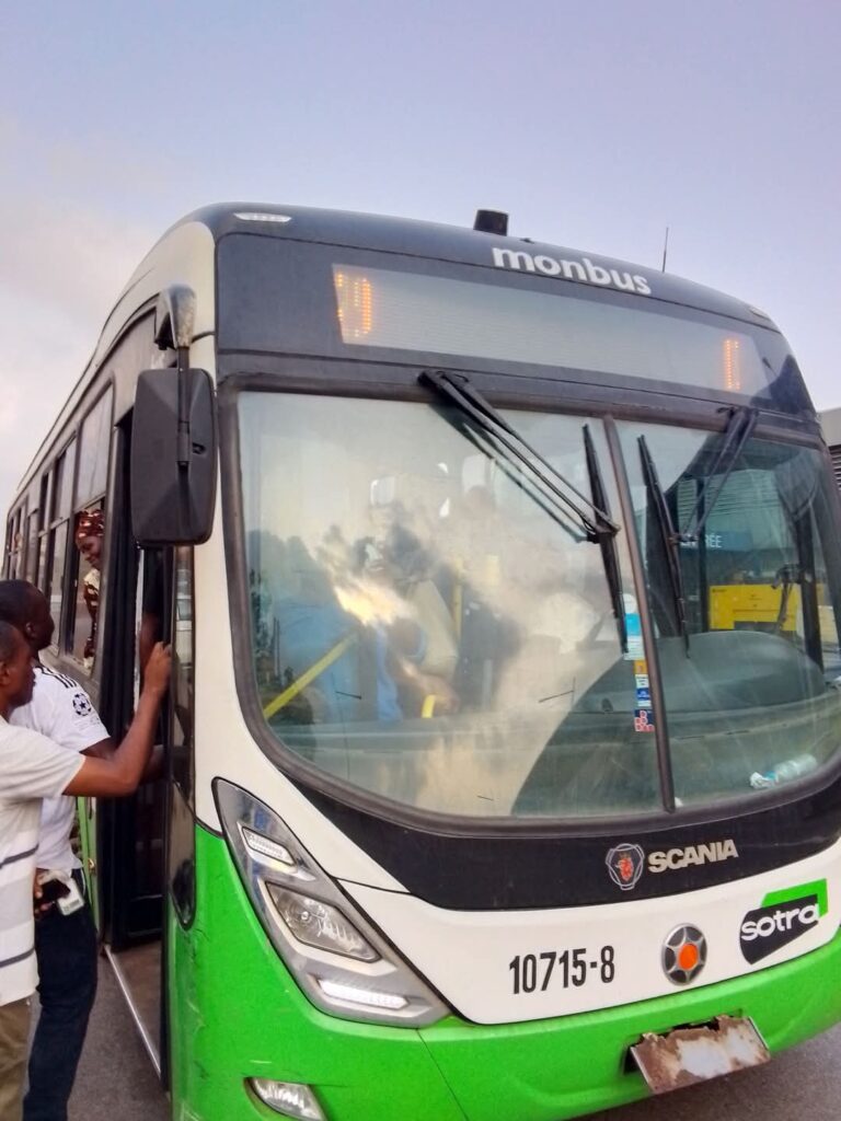 Abidjan: la SOTRA dévie temporairement la ligne 601 en raison de la dégradation de la voirie