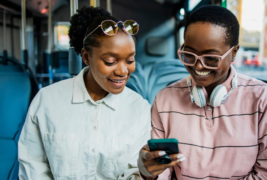 Téléphonie mobile : 240 milliards de dollars injectés dans l’économie mondiale en 2025, selon la GSMA