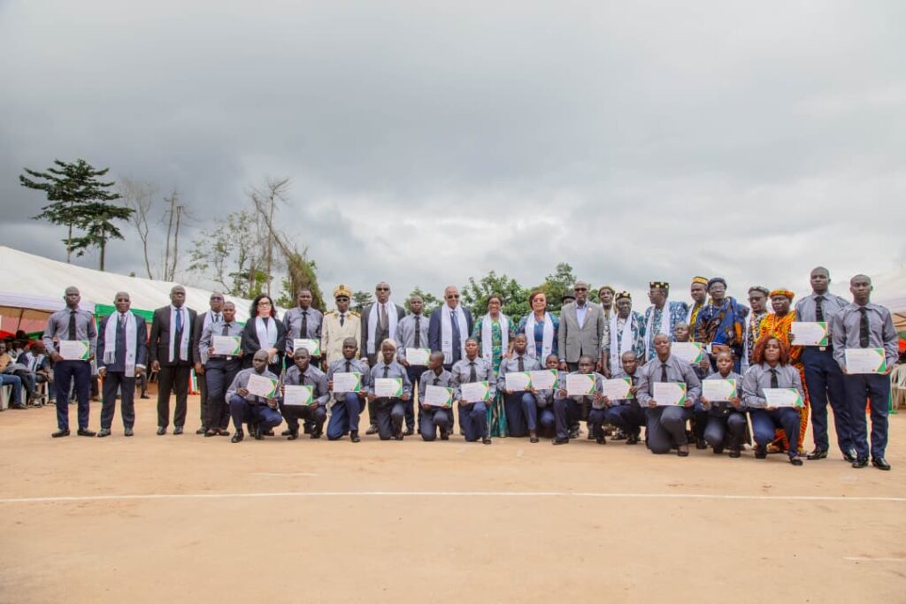 Adzopé : Patrick Achi inaugure un Centre de service civique et appelle à révéler le potentiel de chaque jeune
