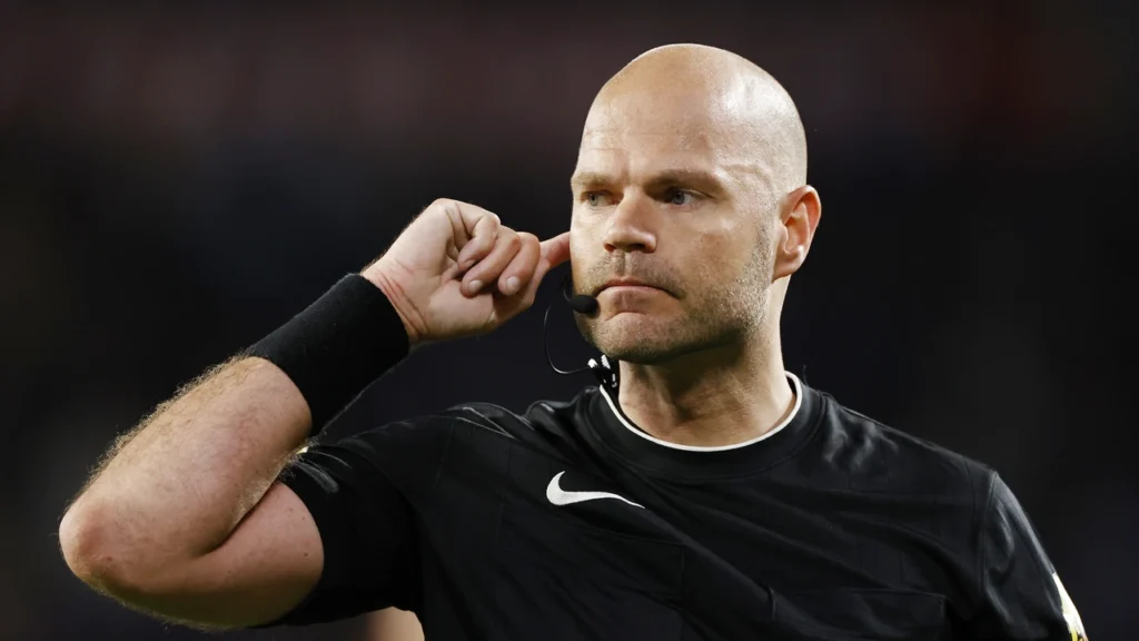 Coupe du monde: l&rsquo;arbitre néerlandais Rob Dieperink retrouvé mort deux mois après son exclusion du Mondial