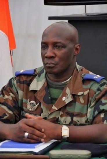 Devoir de mémoire : Général Michel Gueu, l&rsquo;officier au cœur de la rébellion de 2002 – Chute de Bouaké, captivité et bataille des récits – 1ere partie