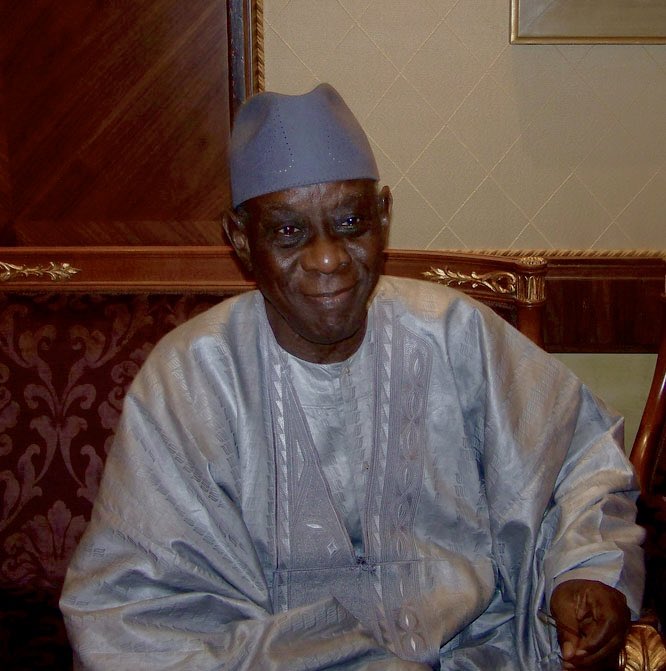 Décès de Cheikh Hamidou Kane : « Un géant de l’Afrique » salue Aliou Sow
